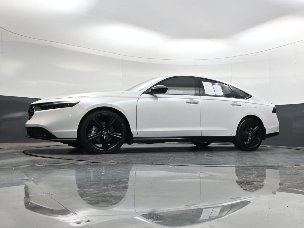 Used 2023  Honda Sport-L image 34