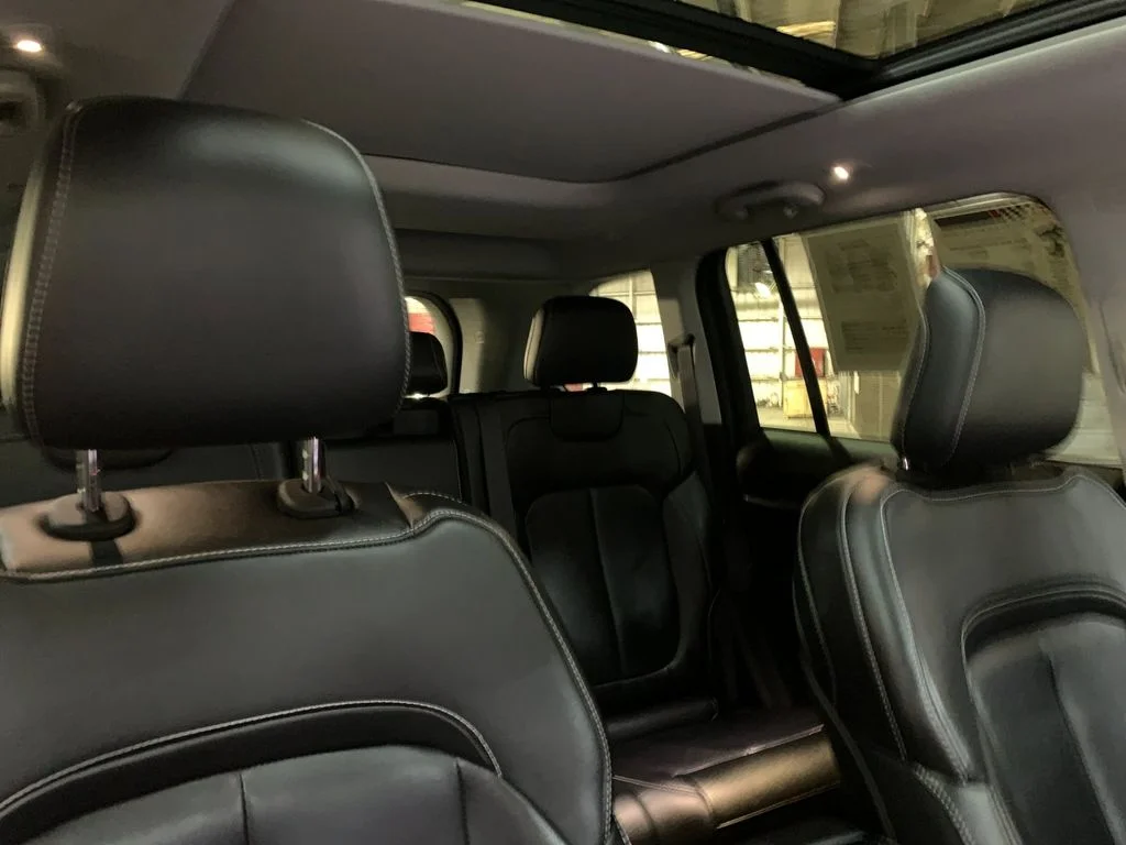 Used 2022 Silver Jeep 4xe image 19