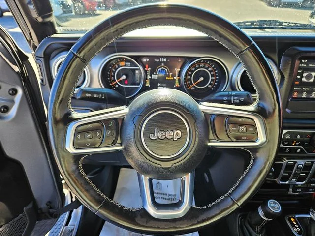 Used 2020 Silver Jeep Unlimited Sahara image 32