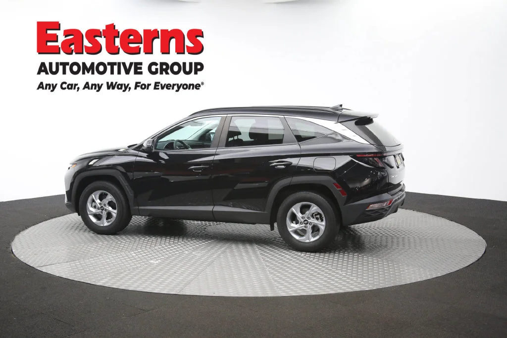 Used 2023 Black Hyundai SEL image 63