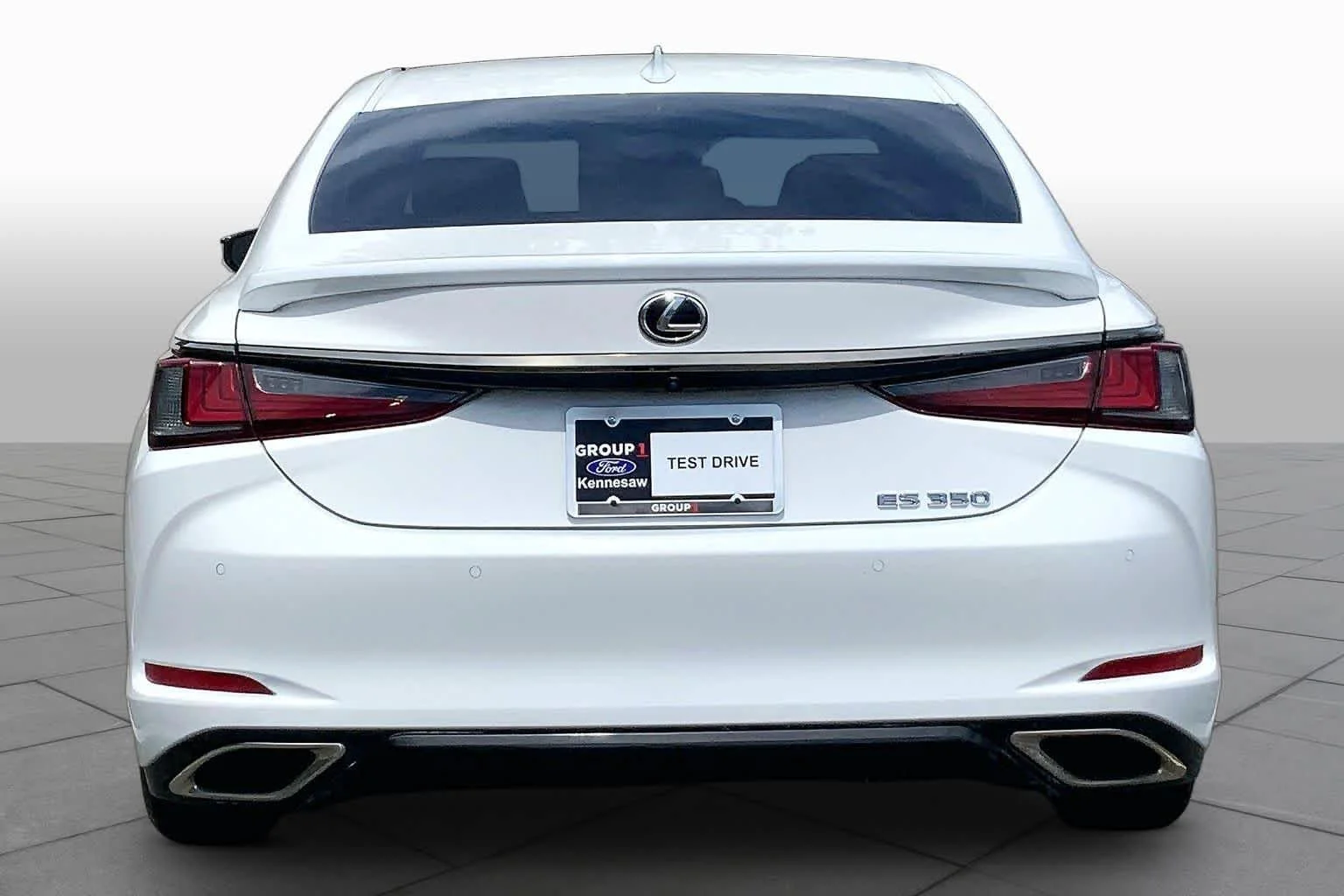 Used 2023 Ultra White Lexus F SPORT Handling image 8