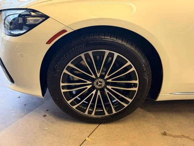 Used 2022 White Mercedes-Benz S 500 image 12