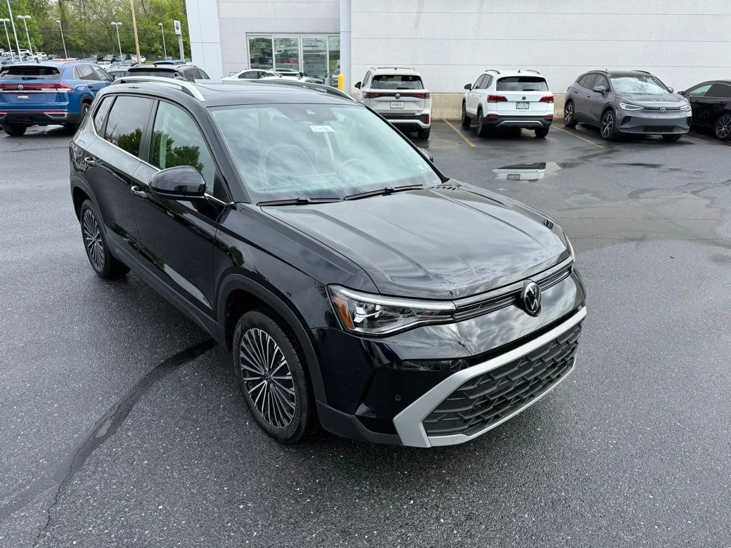2025 Volkswagen Taos SE - Photo 6