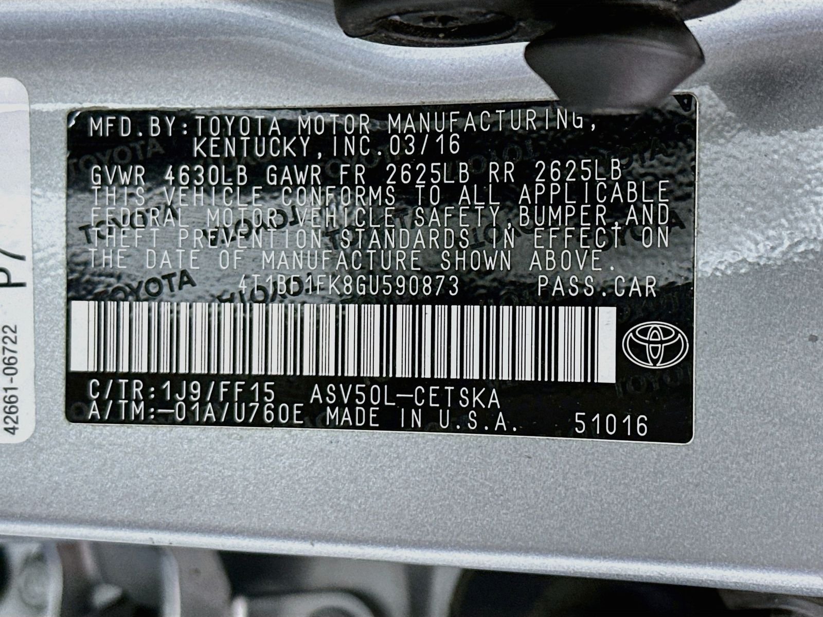 Used 2016 Celestial Silver Metallic Toyota SE image 29