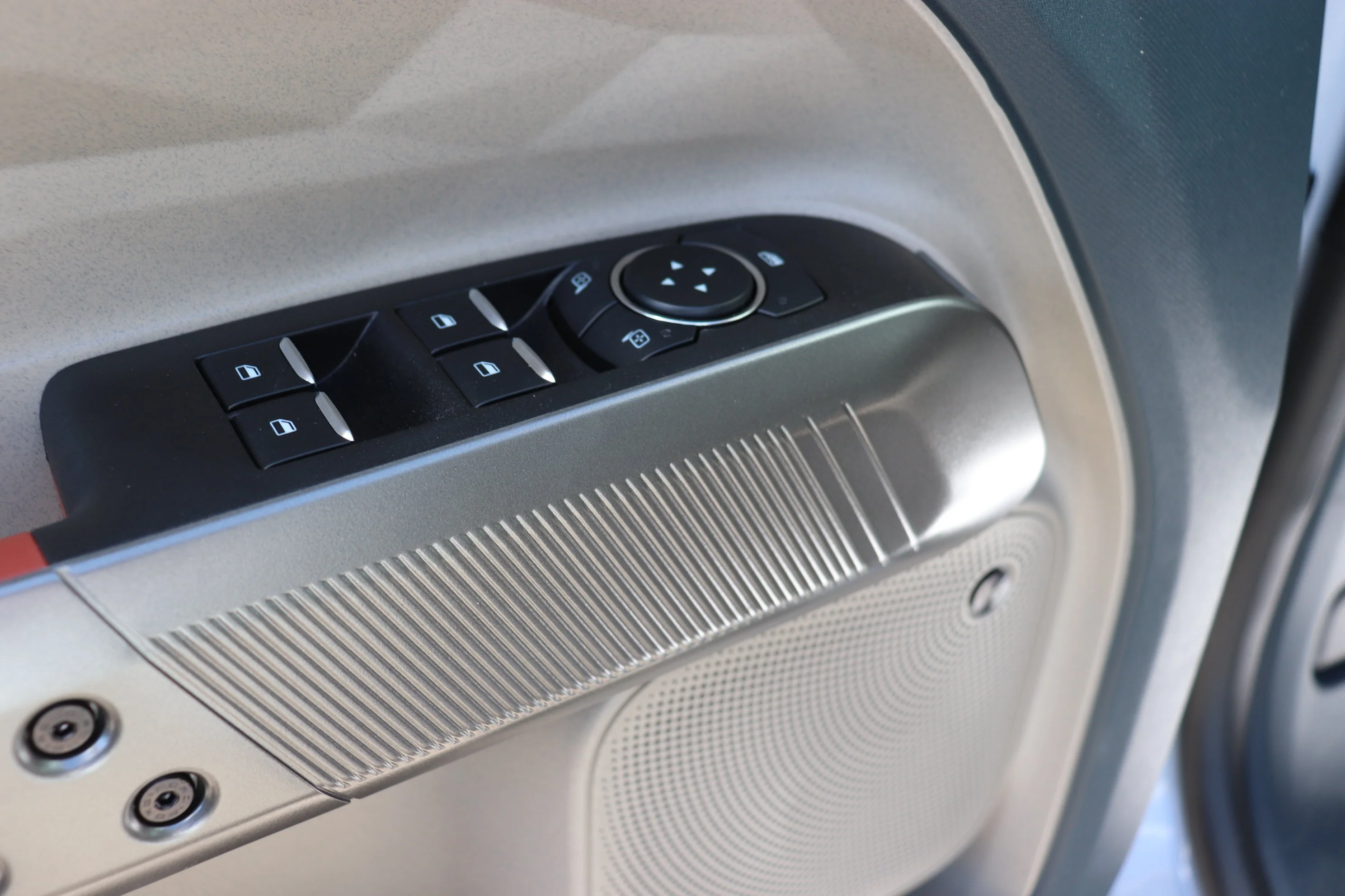 New 2026 SPACE WHITE METALLIC Ford LARIAT image 9