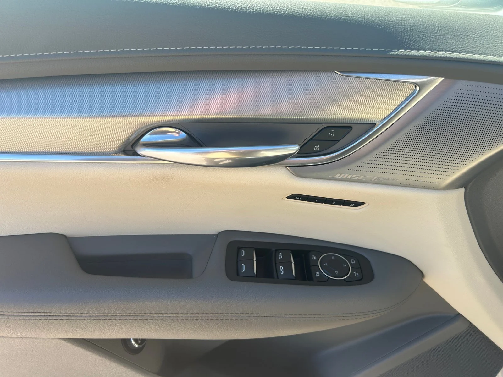 Used 2020 SILVER Cadillac PREMIUM LUXURY AWD image 17
