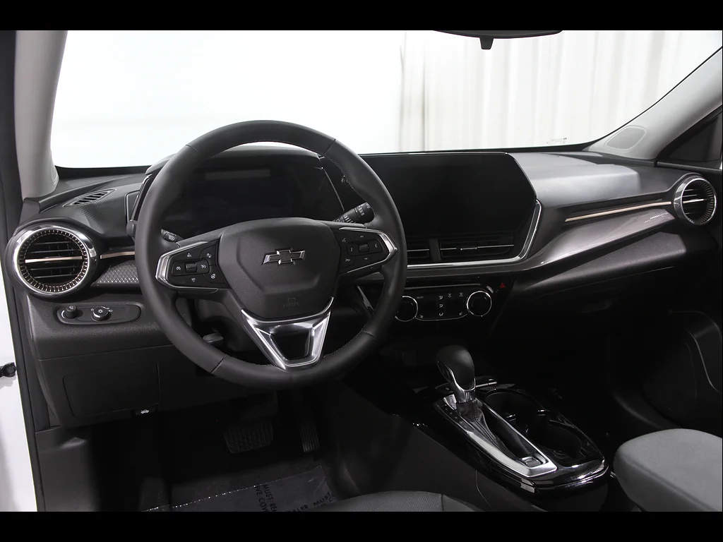 Used 2024 Summit White Chevrolet ACTIV image 6