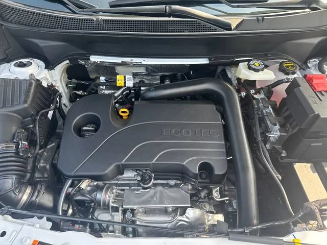 2027 Chevrolet Equinox LT - Photo 25