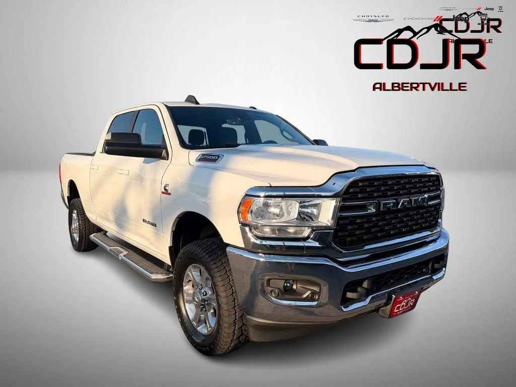 Used 2022 White Ram Big Horn image 1