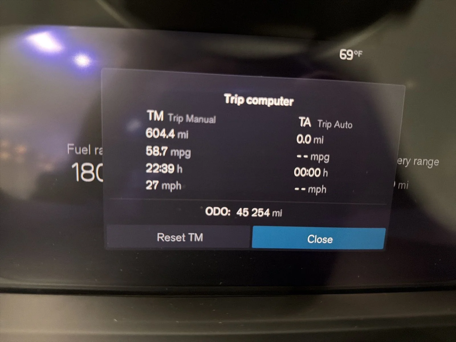 Used 2024 Gray Volvo T8 Plus Bright Theme 7 Passenger image 4
