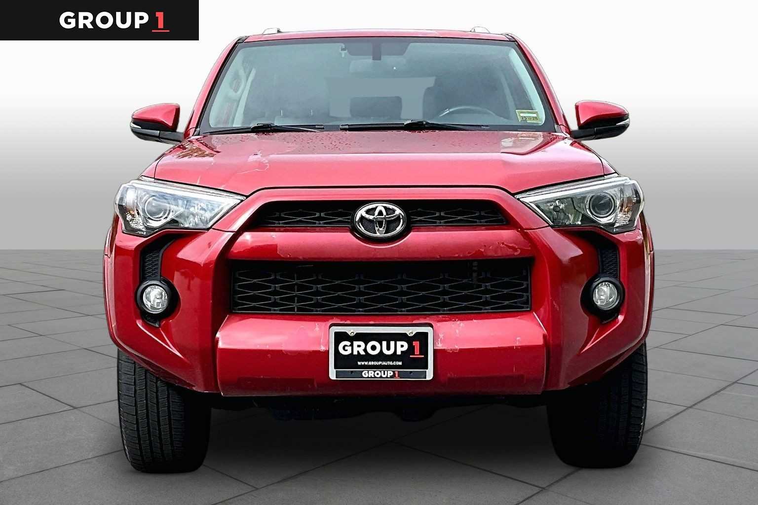 Used 2016 Barcelona Red Metallic Toyota SR5 Premium image 4