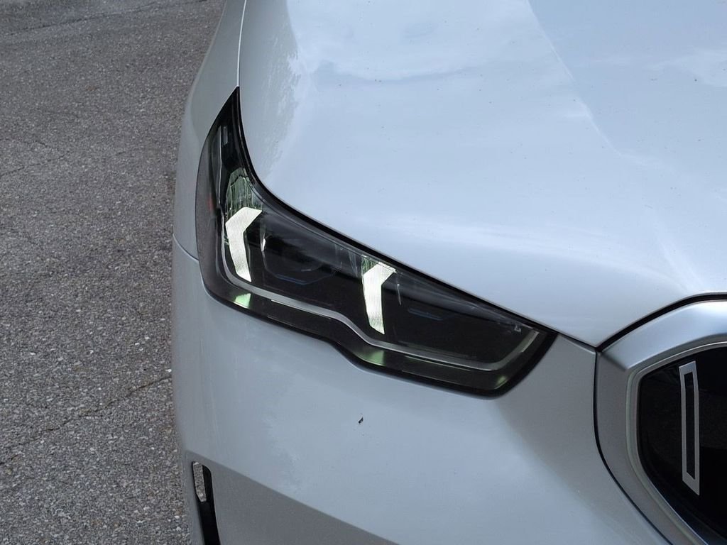 New 2027 Mineral White Metallic BMW 530i image 10
