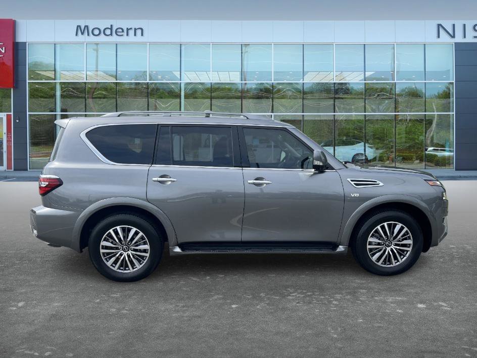 Used 2022 Gun Metallic Nissan SL image 4