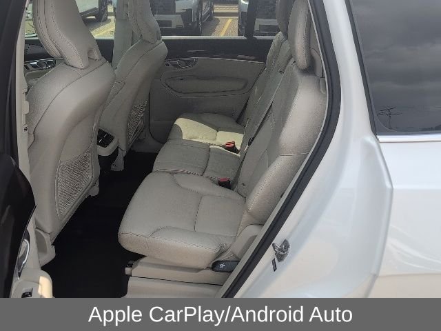 Used 2019 White Volvo T6 Momentum image 12
