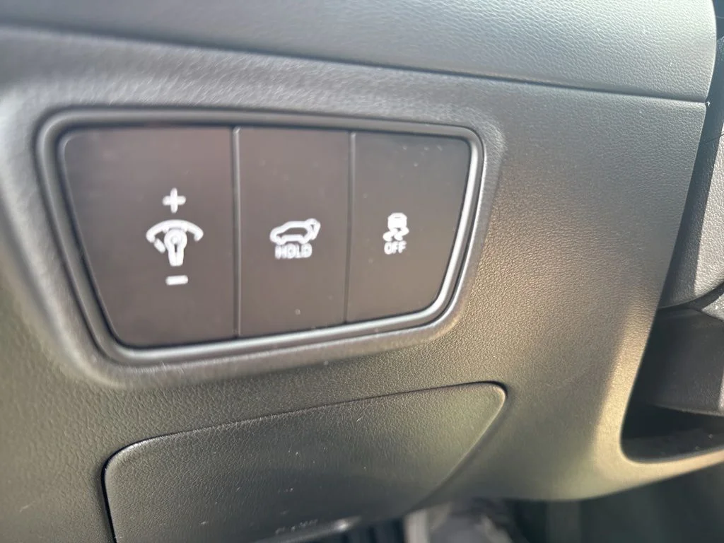 Used 2022 Gray Hyundai SEL image 26