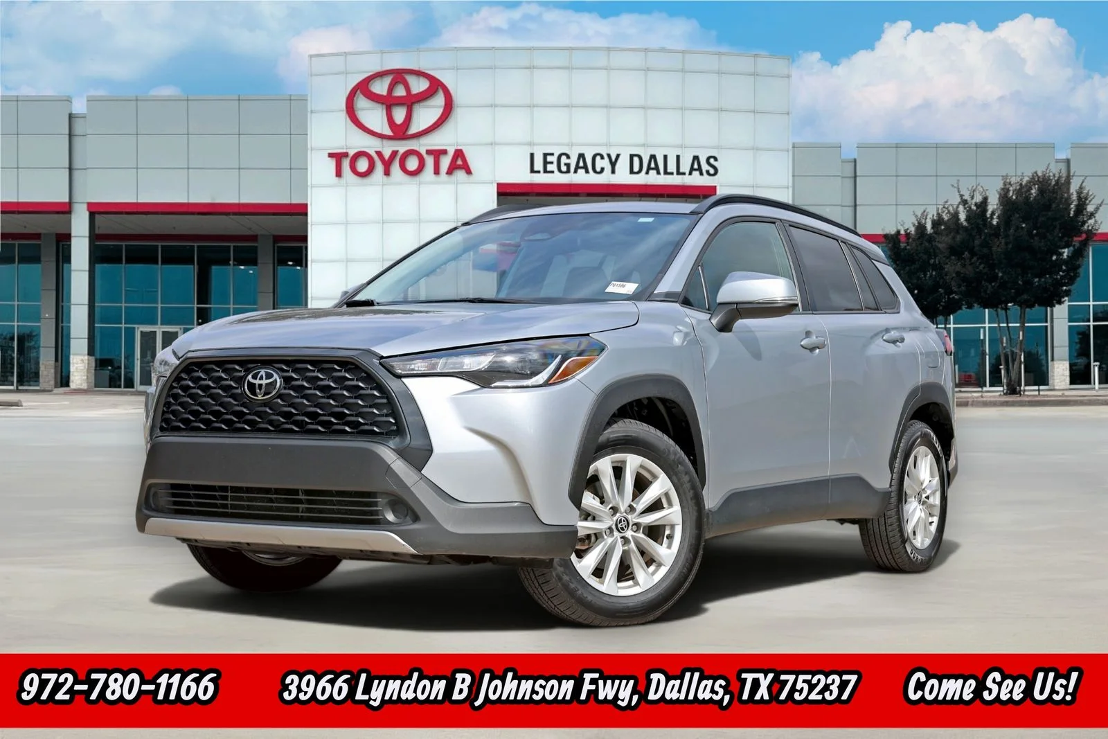 Pre-Owned 2024 Toyota Corolla Cross LE 4D Sport Utility in Dallas