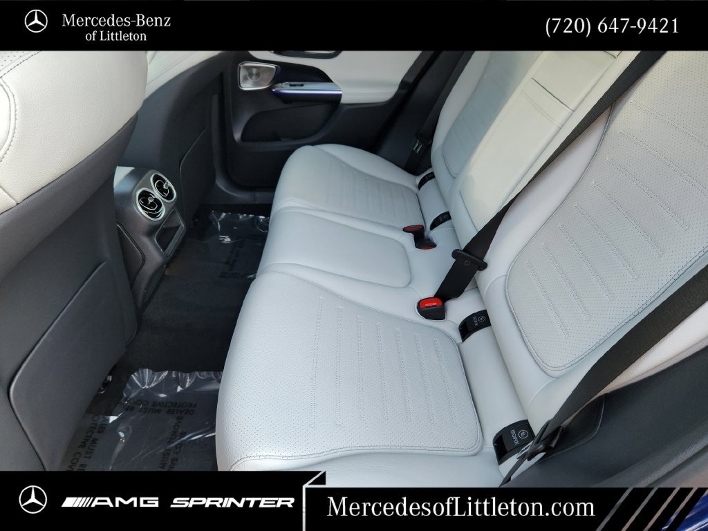 New 2026 Starling Blue Metallic Mercedes-Benz GLC 300 image 32