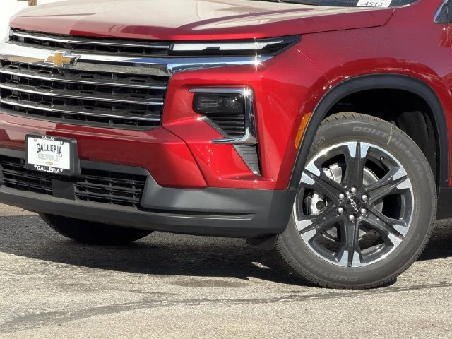 2027 Chevrolet Traverse LT - Photo 7