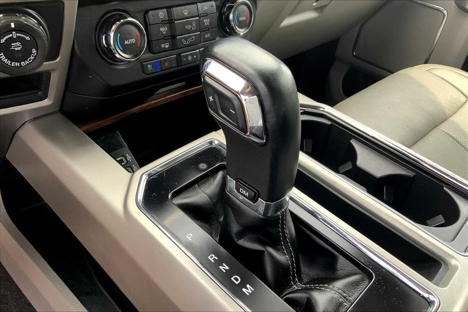 Used 2020 Blue Jeans Metallic Ford LARIAT image 32