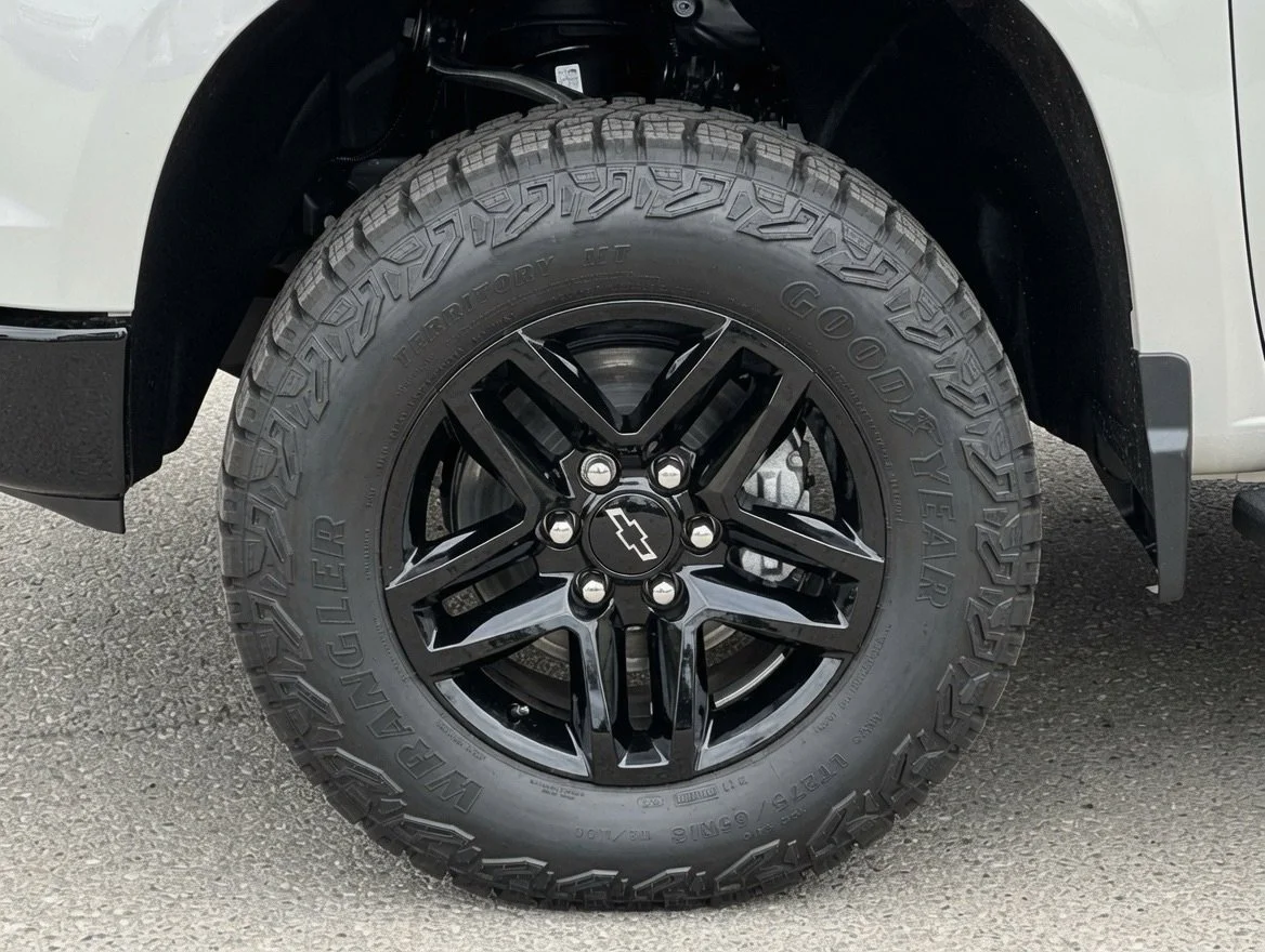 New 2026 White Sands Chevrolet Custom Trail Boss image 6