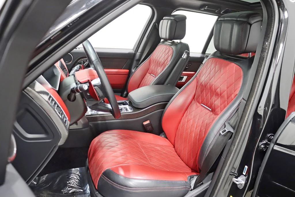 Used 2021  Land Rover SVAutobiography image 31