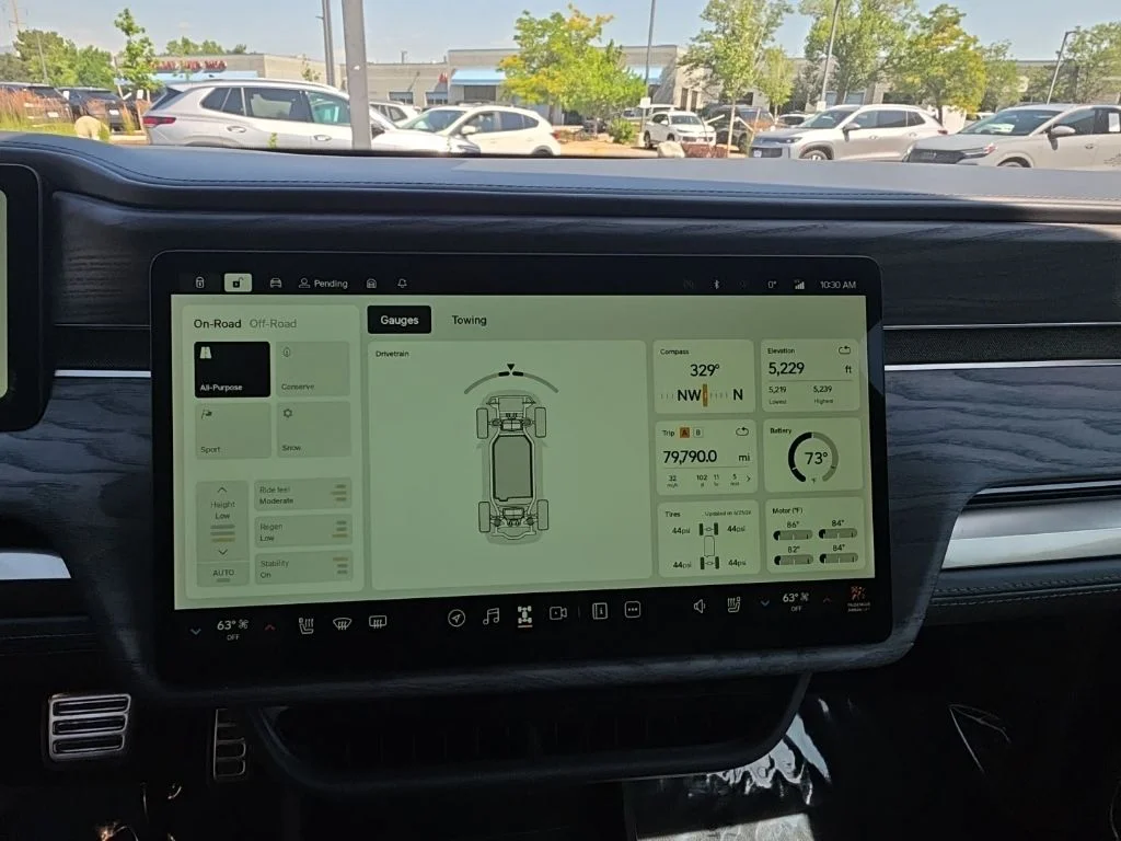 Used 2022  Rivian Launch Edition image 15