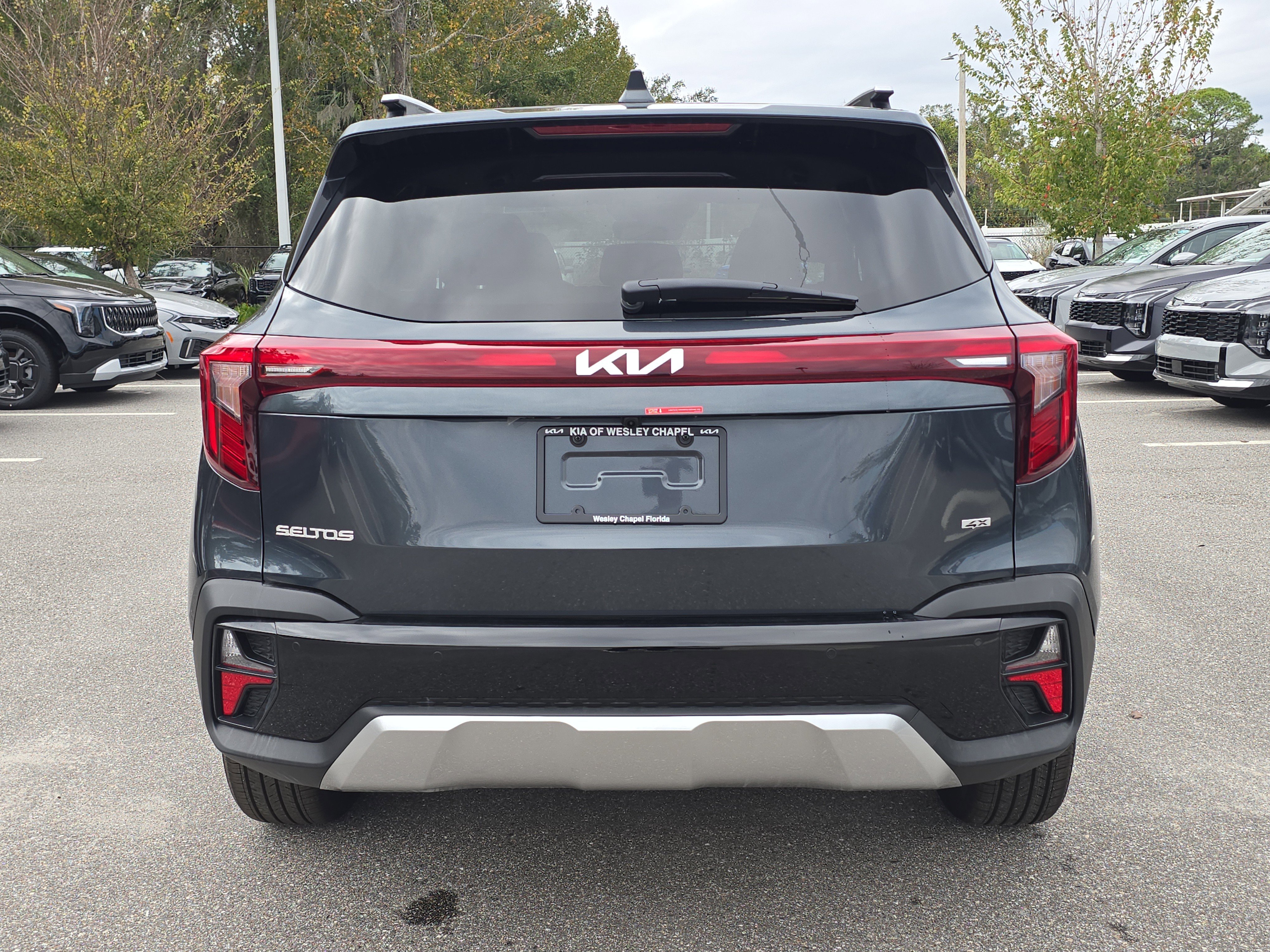 New 2026 Gravity Gray Kia EX image 7