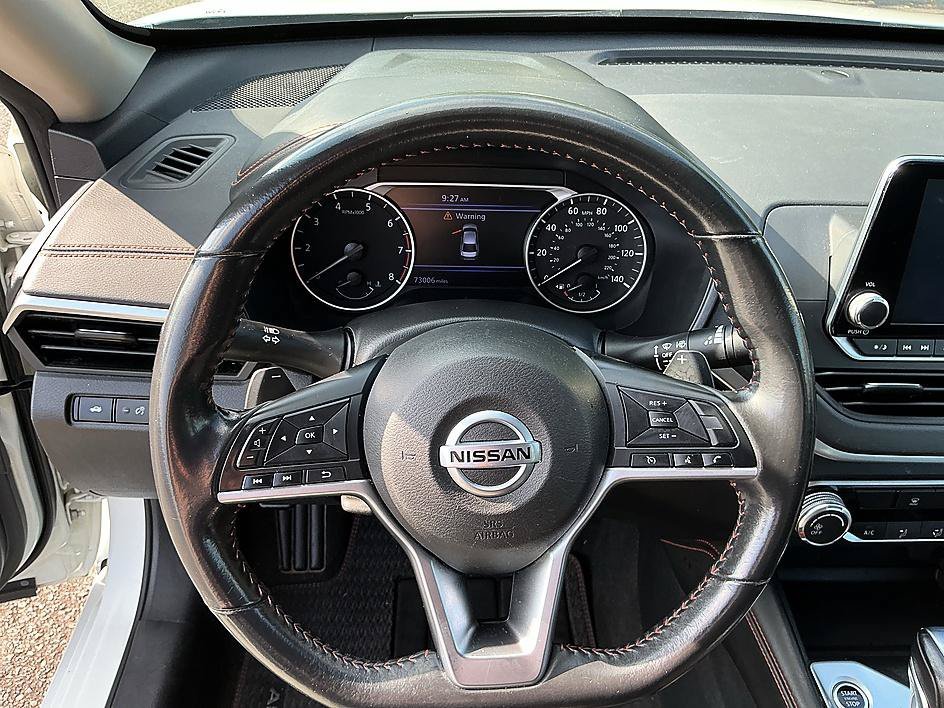 Used 2022 Glacier White Nissan 2.5 SR image 11