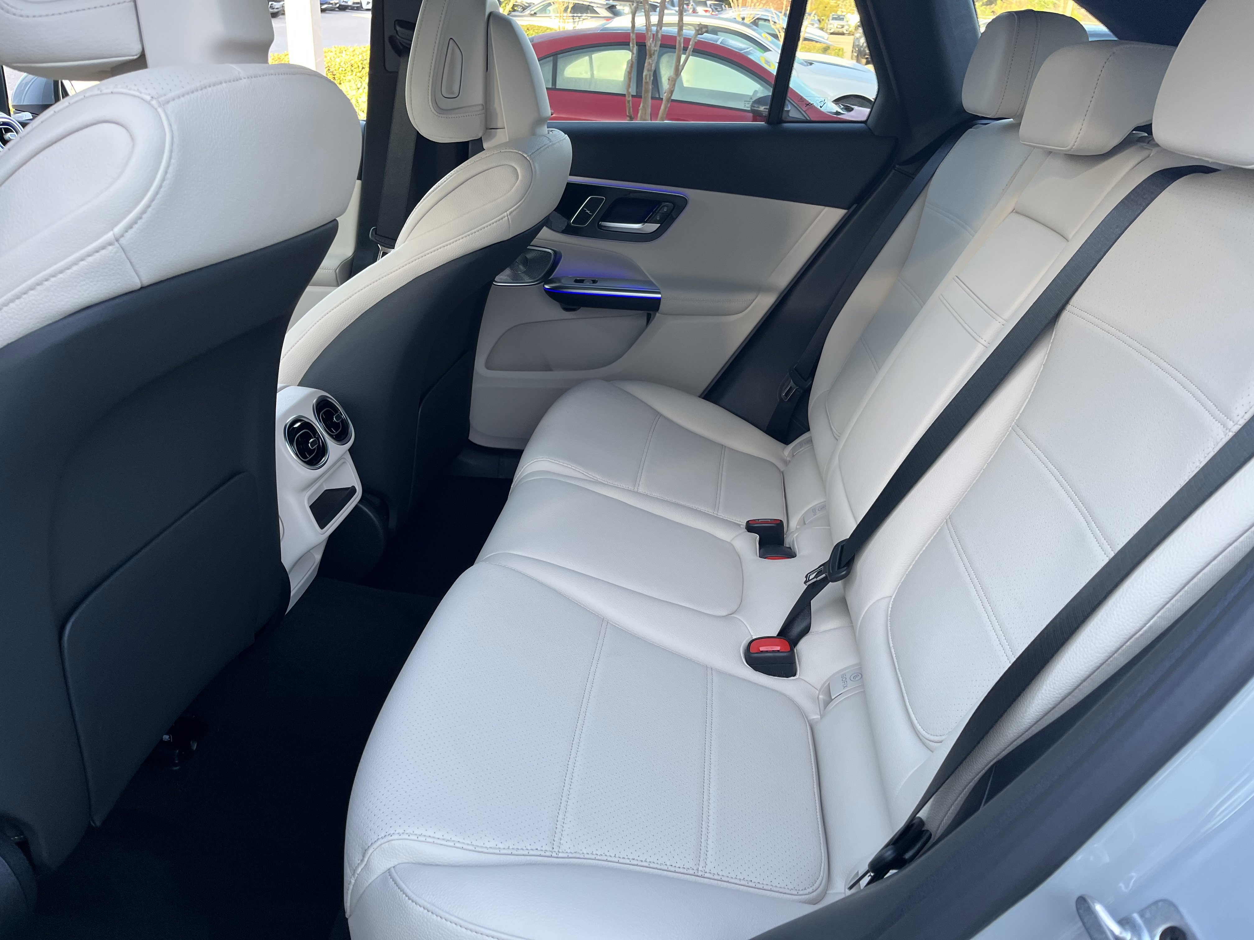 New 2026 MANUFAKTUR Alpine Grey Mercedes-Benz GLC 300 image 17