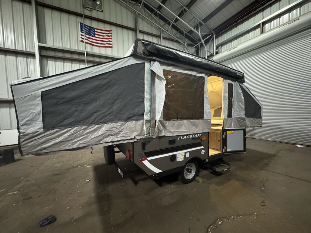 Used 2024  Forestriver 206LTD image 2