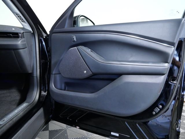 Used 2023 Black Ford Premium image 9