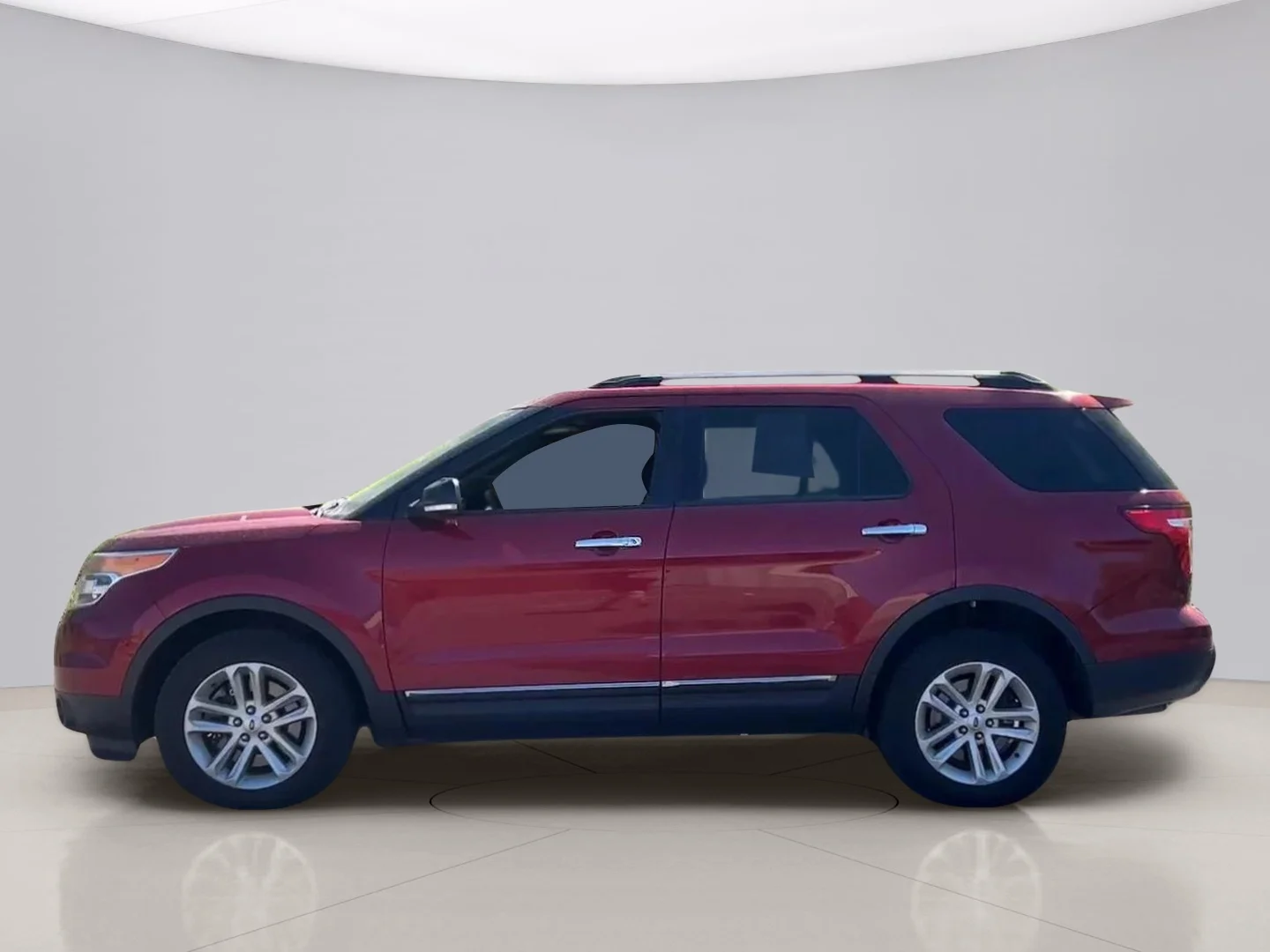 Used 2014 Red Ford XLT 4WD image 3