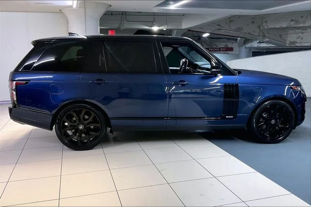 Used 2021 Blue Land Rover Westminster image 9