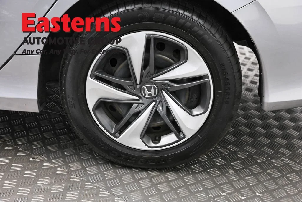 Used 2020 Silver Honda LX image 31