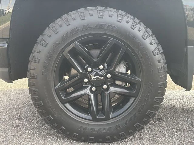 Used 2021 Black Chevrolet Custom Trail Boss image 10