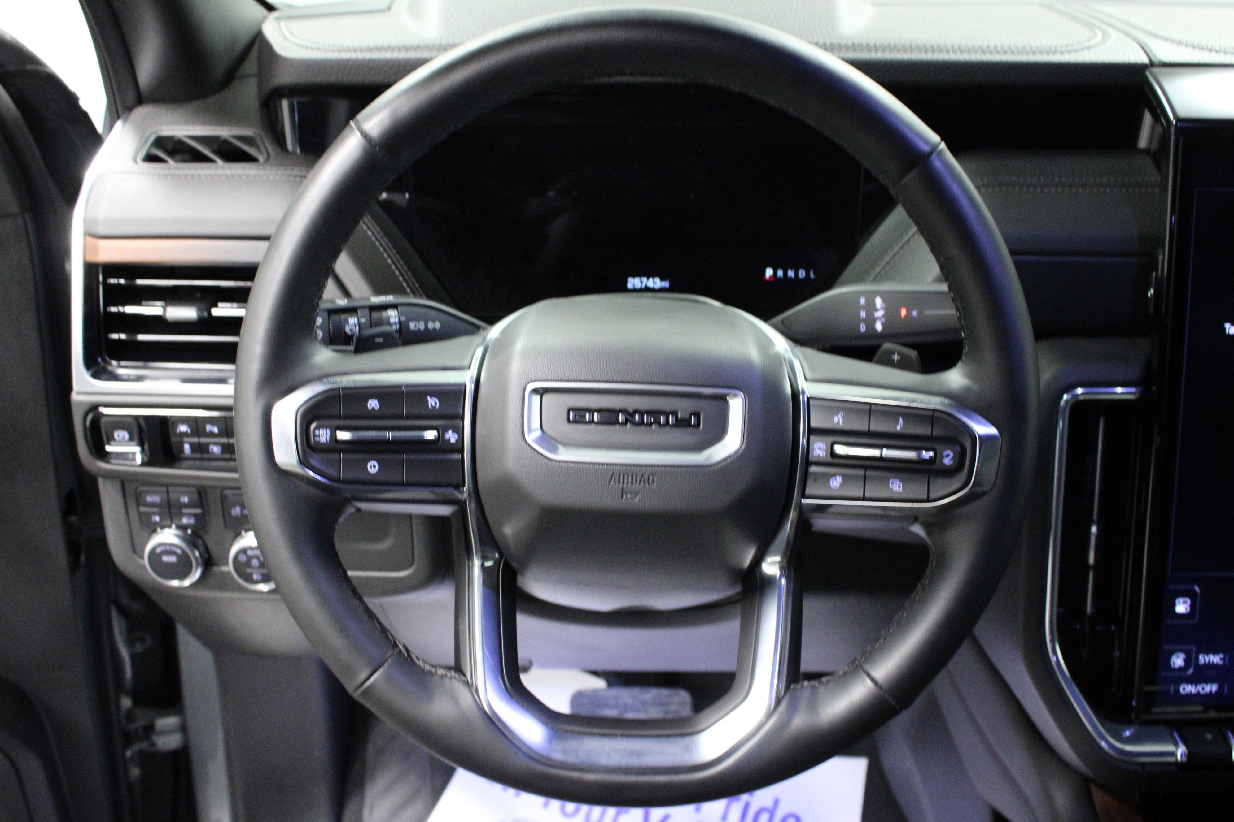 Used 2025 Sterling Metallic GMC Denali image 18