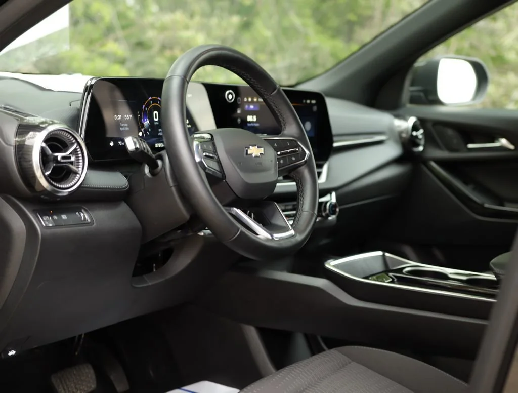 2025 Chevrolet Equinox LT - Photo 9