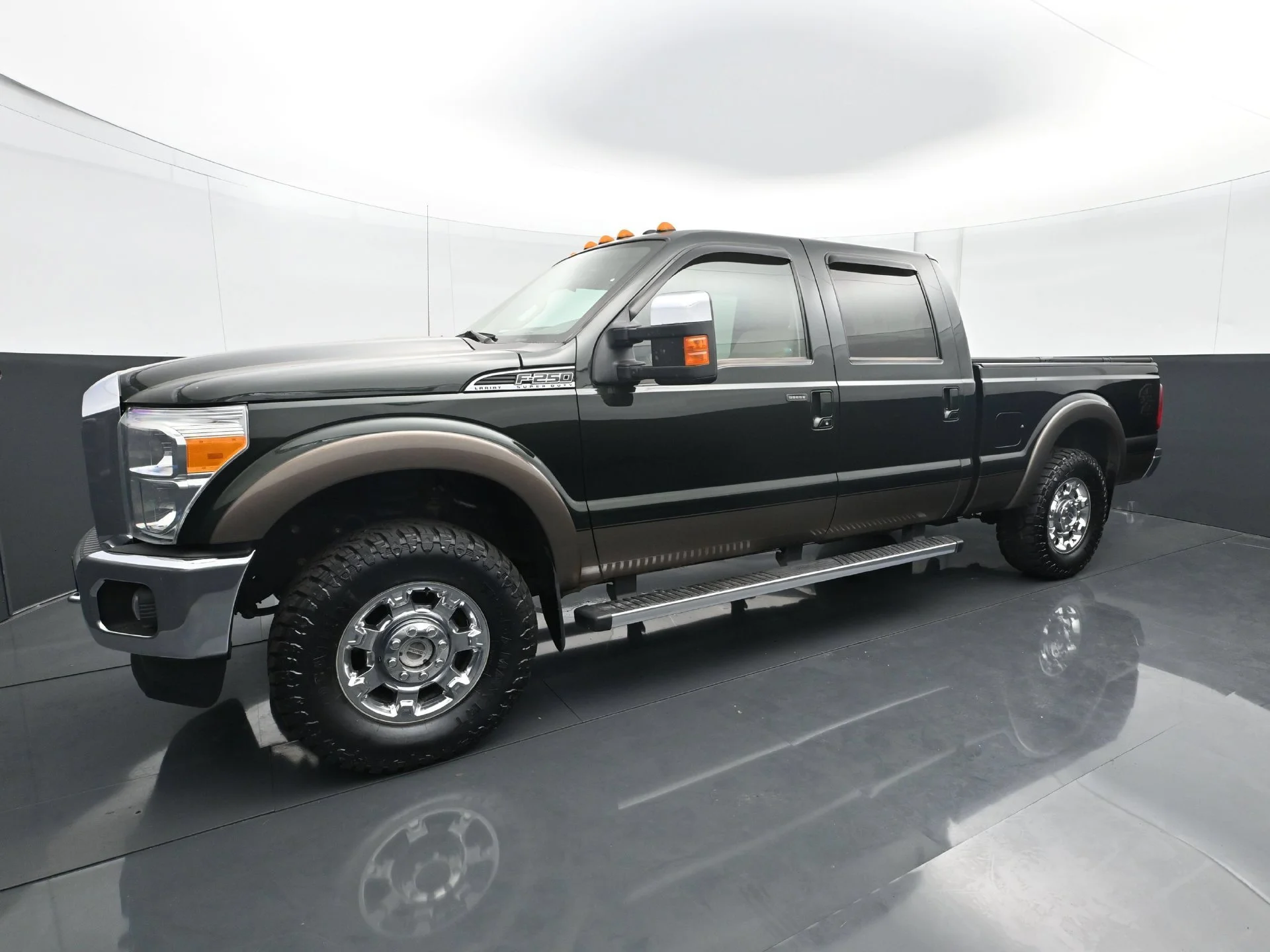 Used 2016 Ford F-250 Super Duty Lariat with VIN 1FT7W2B60GEC08256 for sale in Roseville, Minnesota