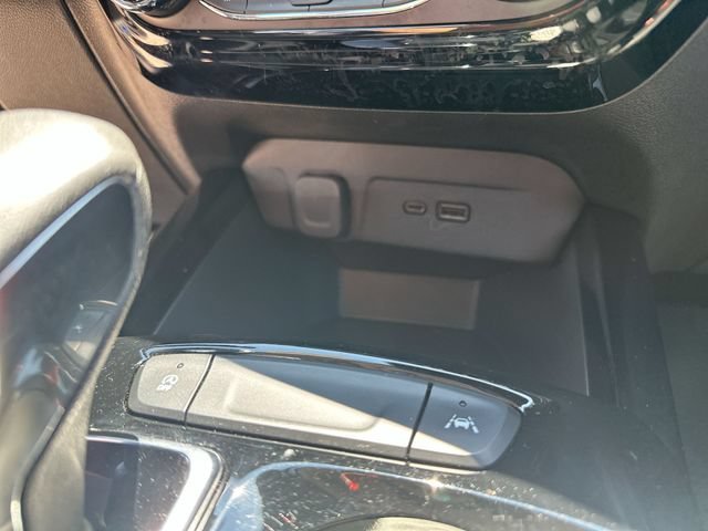 Used 2024 Summit White Chevrolet ACTIV image 39