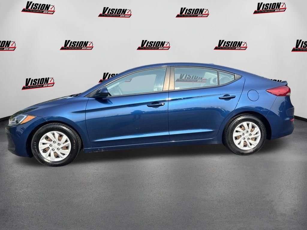 Used 2017 Blue Hyundai SE image 8