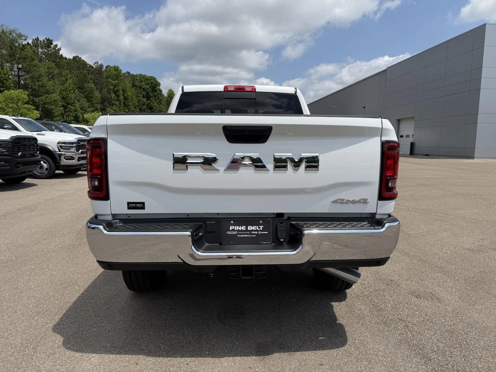 New 2026 Bright White Clear-Coat Exterior Paint RAM Tradesman image 5