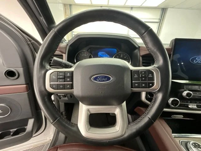 Used 2024 White Ford Limited image 9