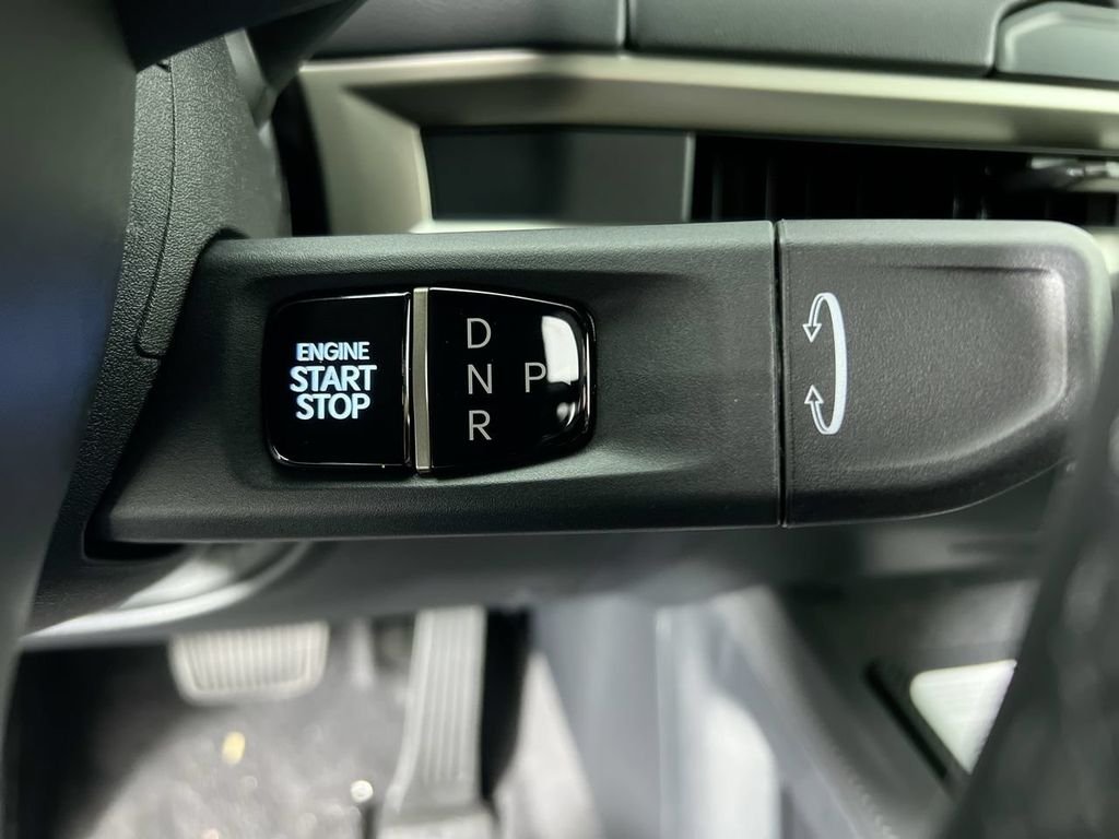 New 2027 Ebony Black Kia S image 21