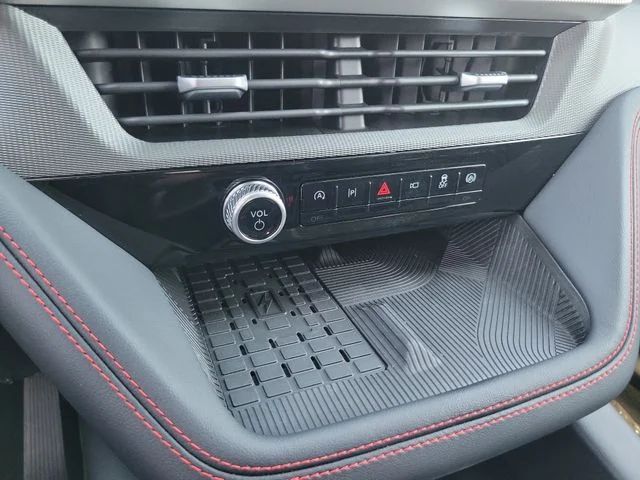2025 Ford Explorer ST - Photo 25