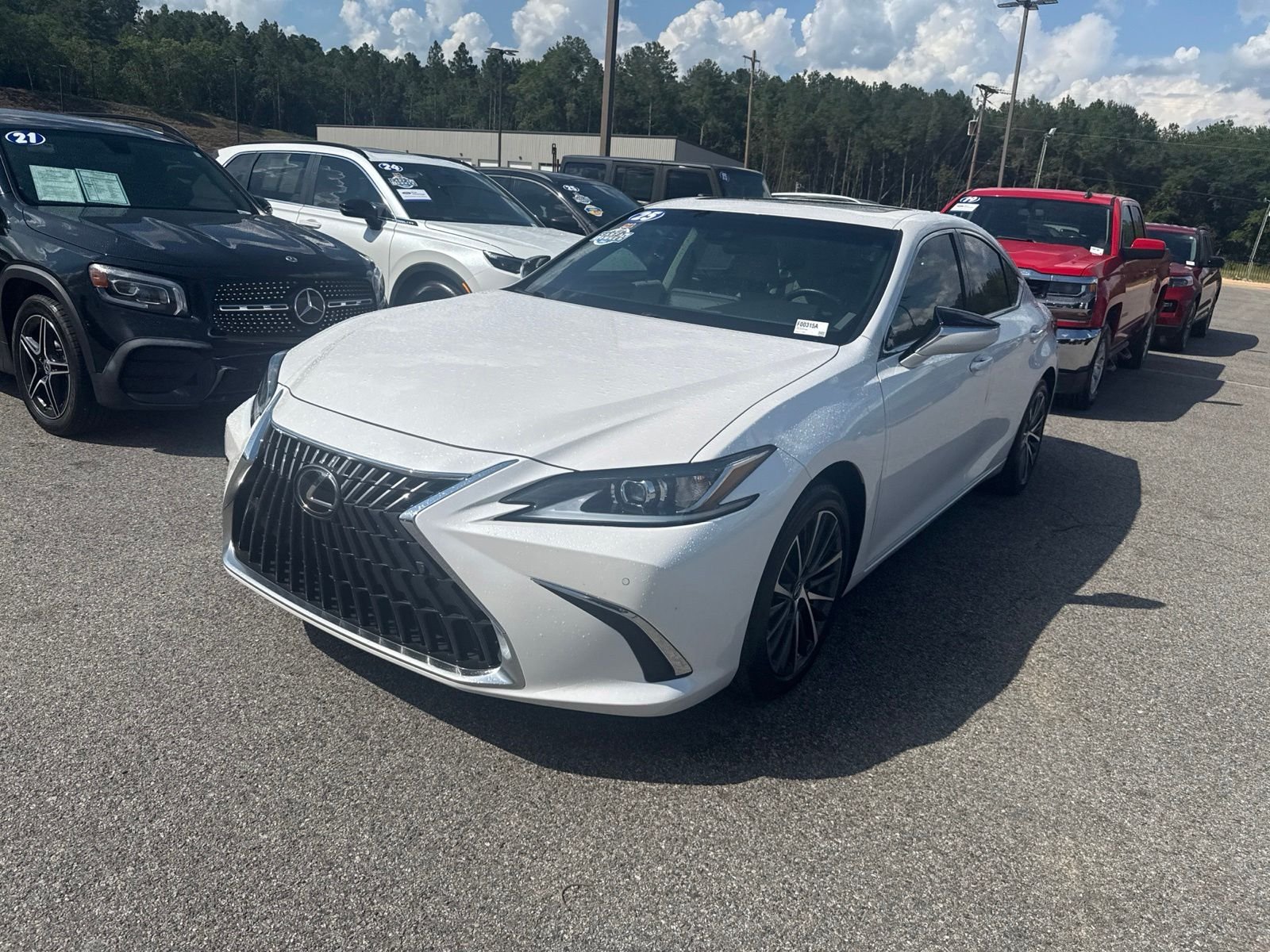 Used 2025 White Lexus 350 image 3