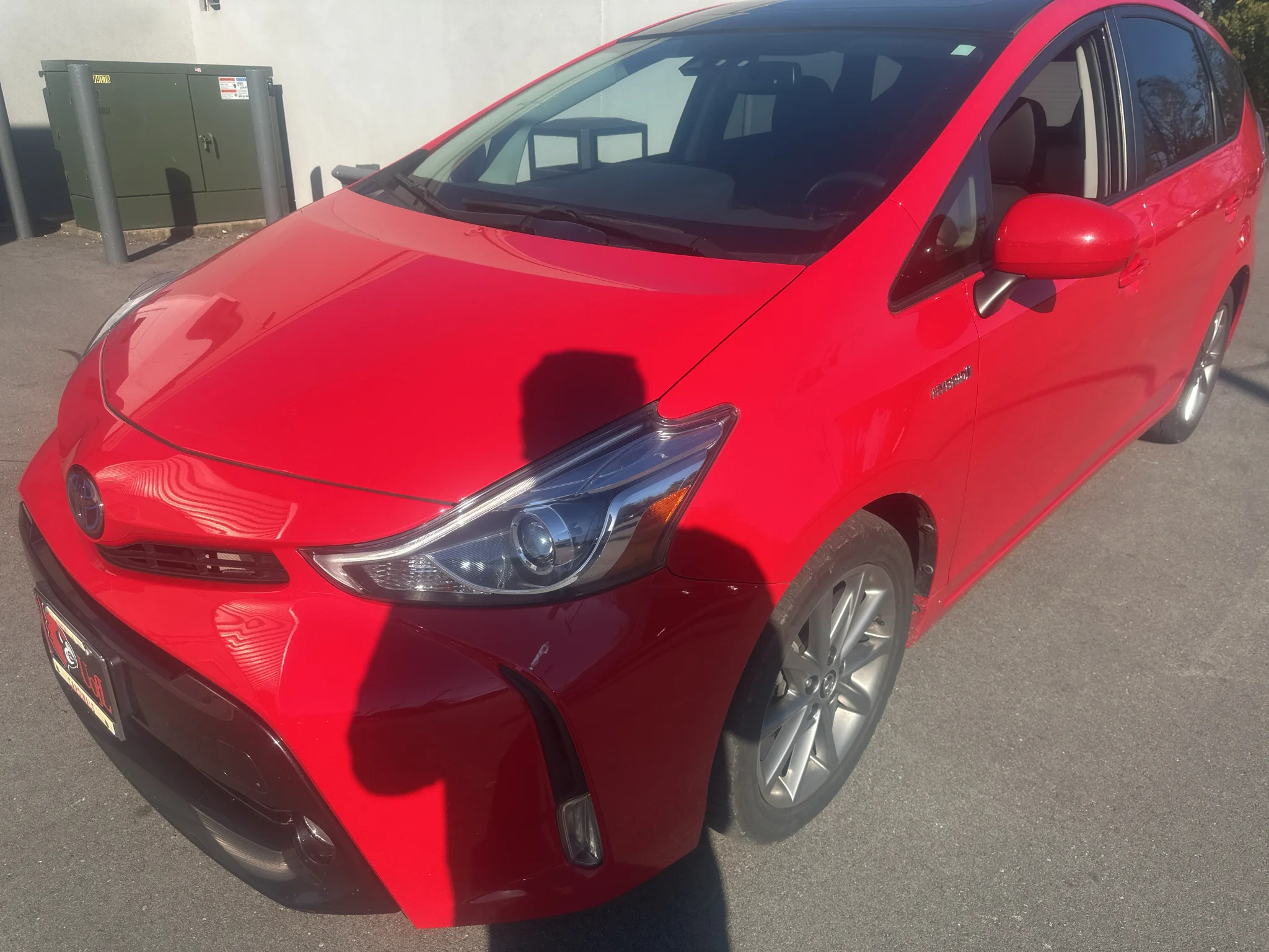 Used 2015 Absolutely Red Toyota Five image 5