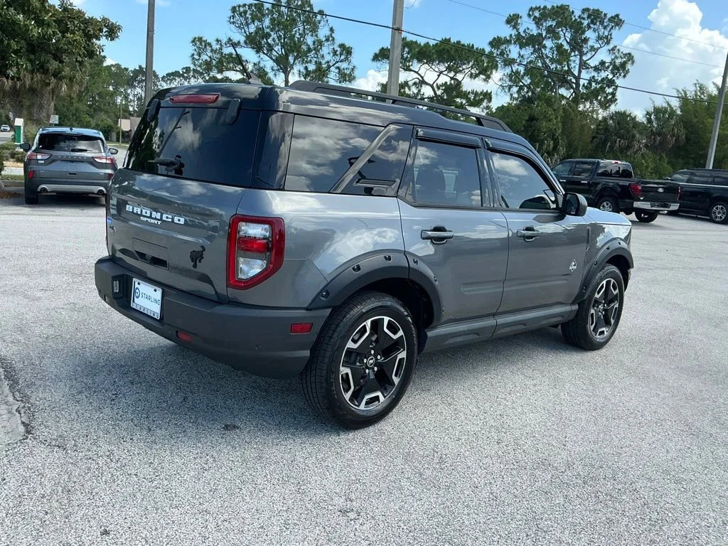 Used 2021 Gray Ford Outer Banks image 10