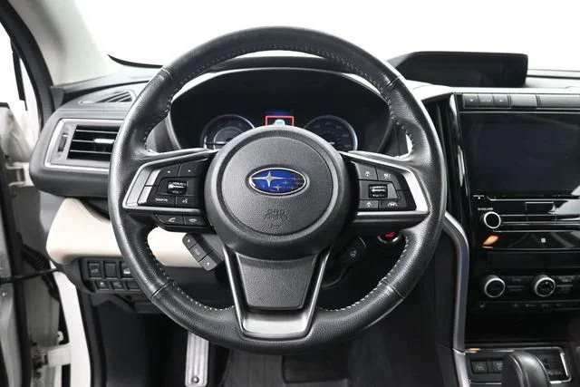 Used 2019 Crystal White Pea Subaru Limited image 14