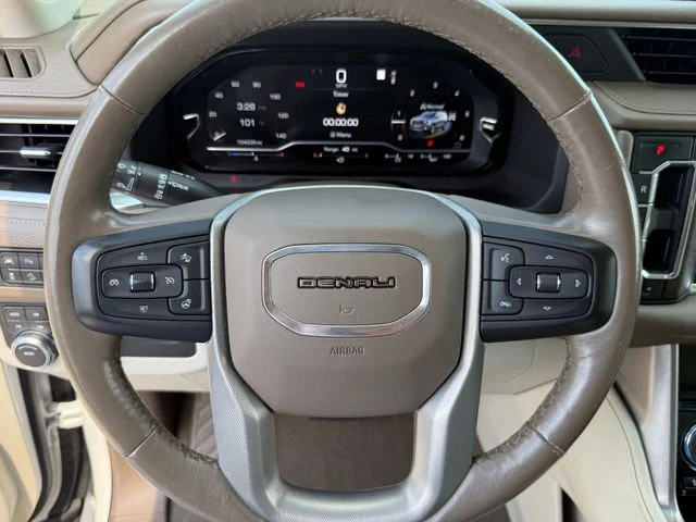 Used 2022 White Frost GMC Denali image 15