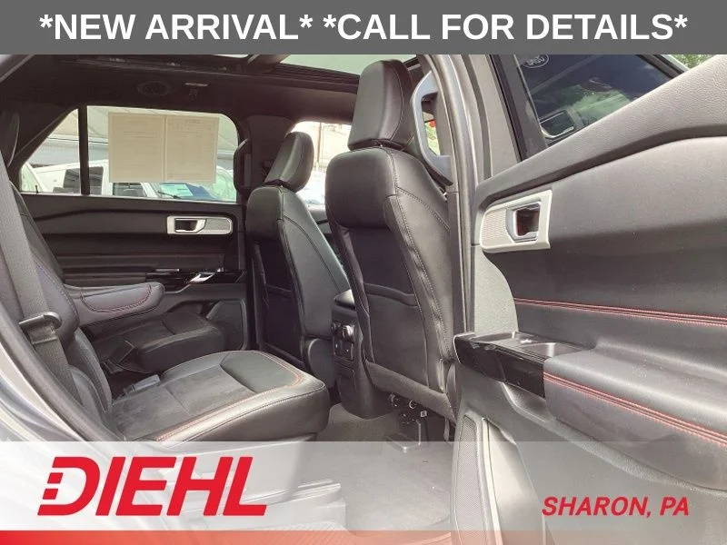 Used 2022 Gray Ford ST-Line image 15